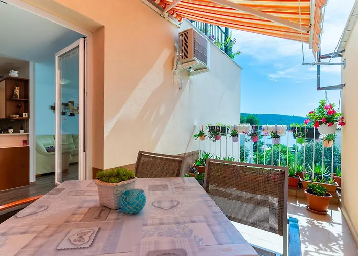 Laura 아파트 크레스